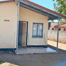 Housemate needed