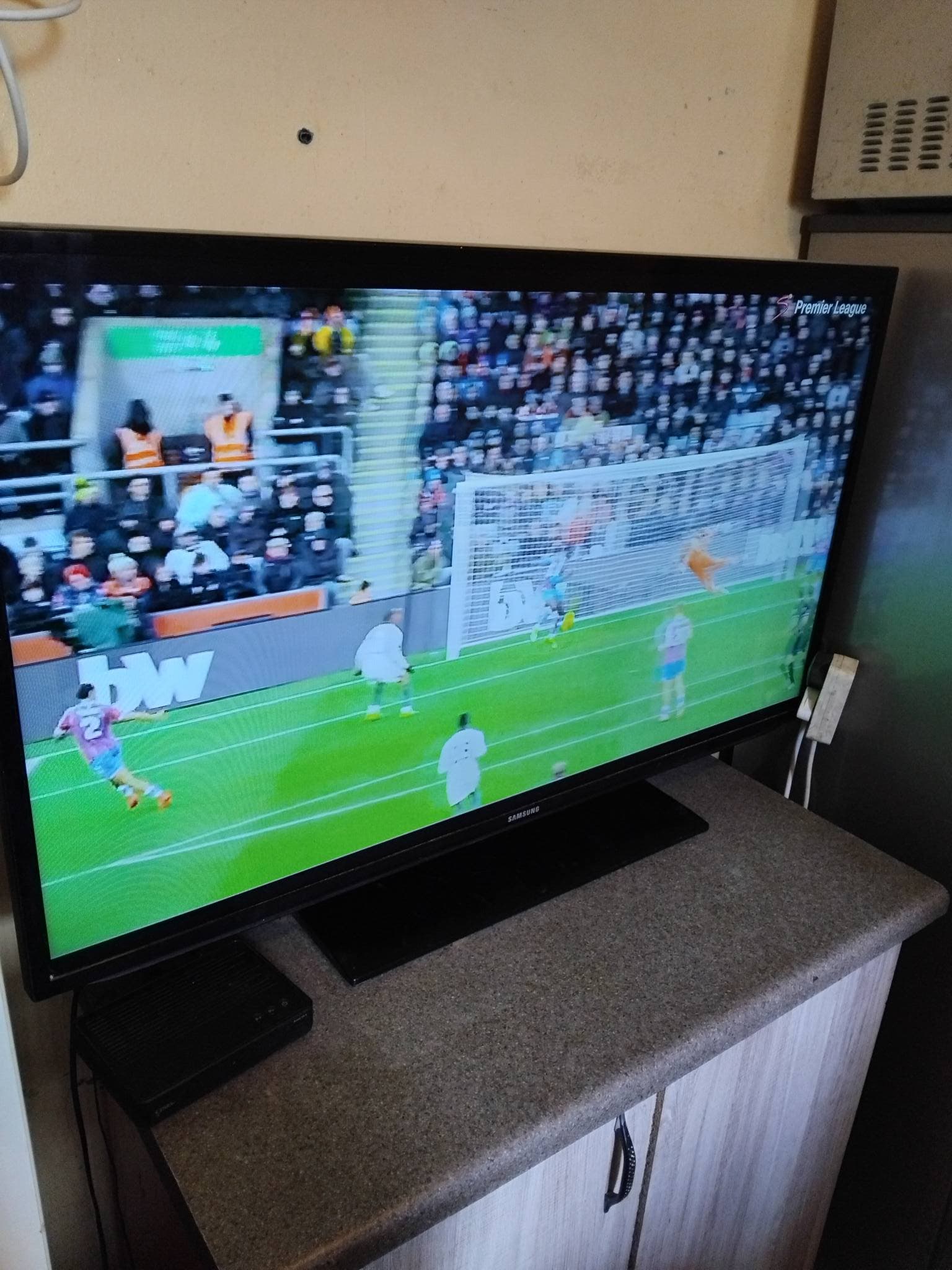Samsung TV for sale