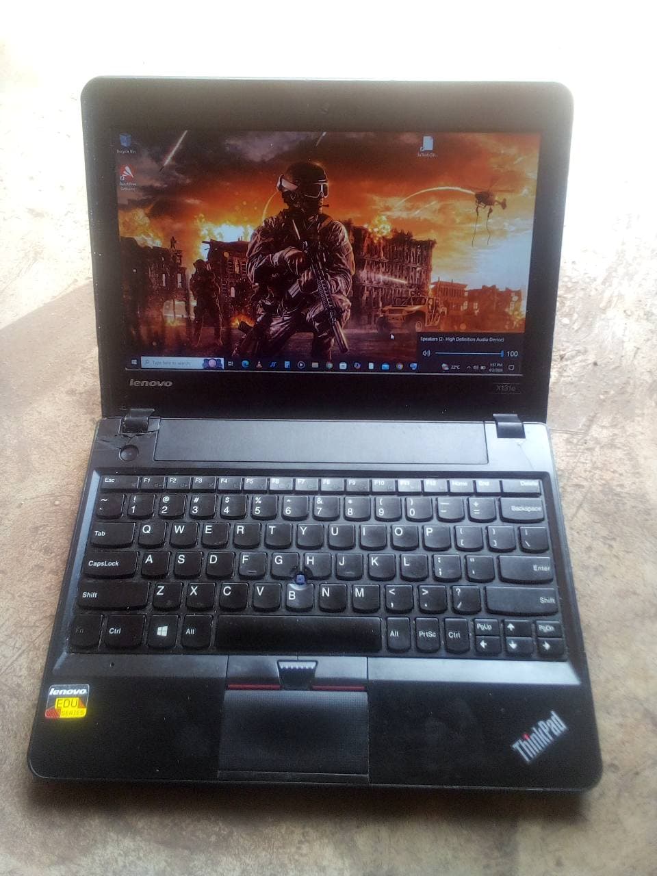 Lenovo Thinkpad X131 small screen 3hrs battery