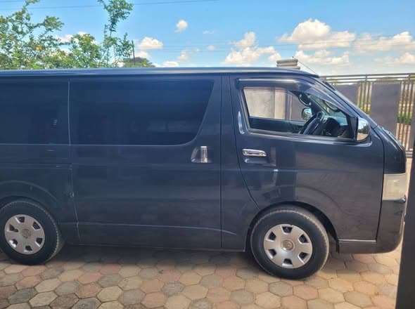 Toyota Hiace Van