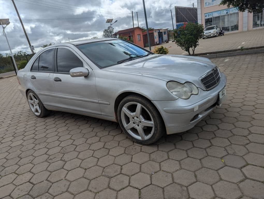 Mercedes BenzW203