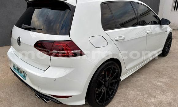 2015 Volkswagen Golf R