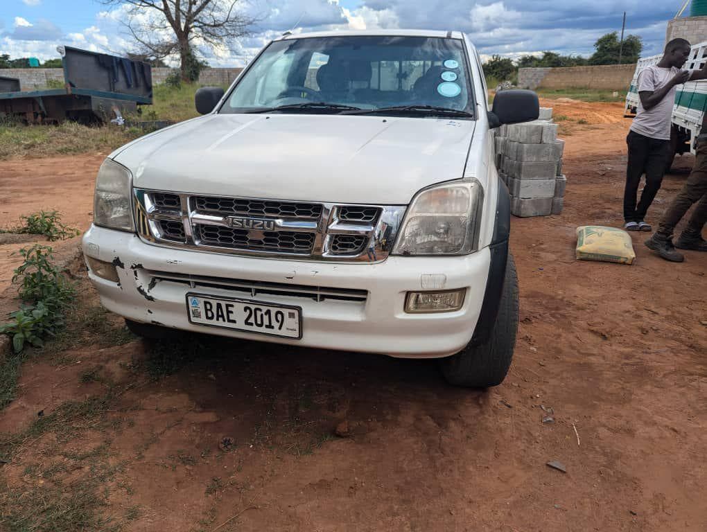 Isuzu on sale good runner k63 000 mumbwa