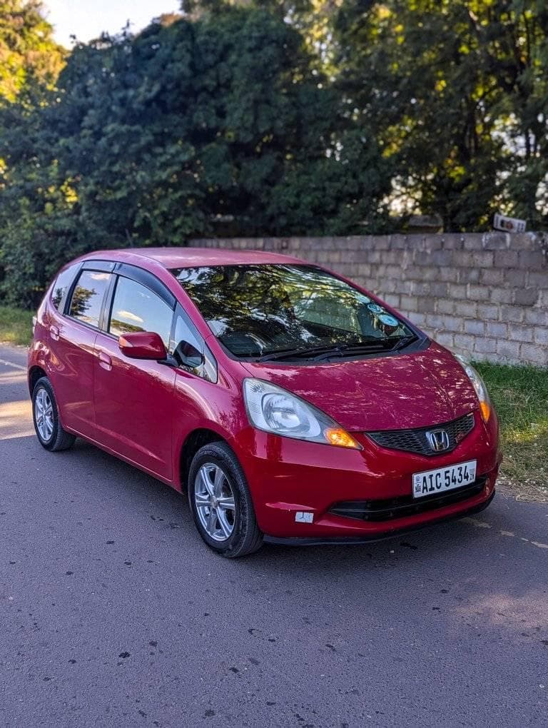 0972003523 owner Perfect condition Honda fit sport original color nothing